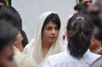 Priyanka Chopra at Priyanka Chopra_s dad funeral in Mumbai on 10th June 2013(209).JPG